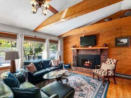 76 Creekside Drive sold home in Creekside Villas, Maggie Valley, NC