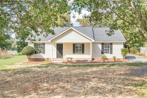 7005 Windsong Way