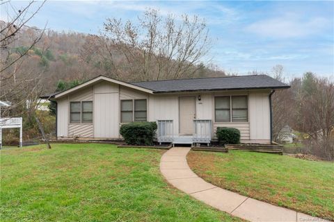 1496 Crymes Cove Road sold home in Indian Springs, Waynesville, NC