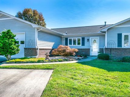 301 Dellford Court