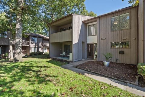 6604 Point Comfort Lane 101