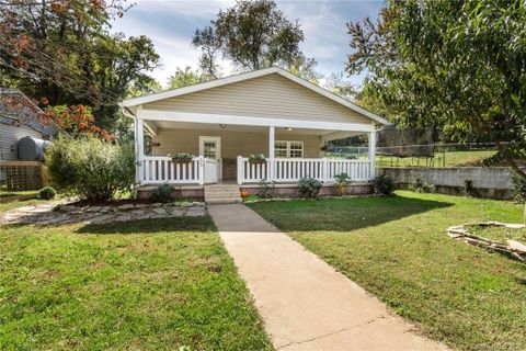 65 New Jersey Avenue sold home in Amboy Heights, Asheville, NC