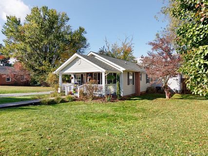 146 Morgan Street sold home in Grimball Park, Waynesville, NC