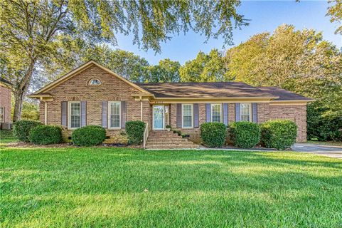 4800 Meadowridge Drive sold home in Sturnbridge, Charlotte, NC