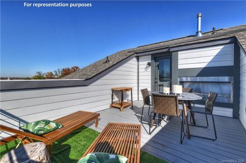 Previously sold for $453,538
