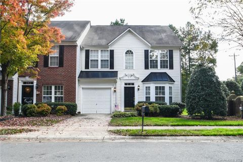 5004 Parkview Way sold home in Parkside Townhomes, Matthews, NC