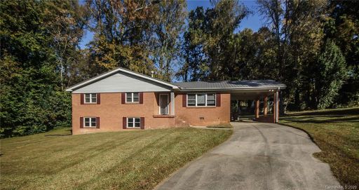 1018 Robinhood Lane