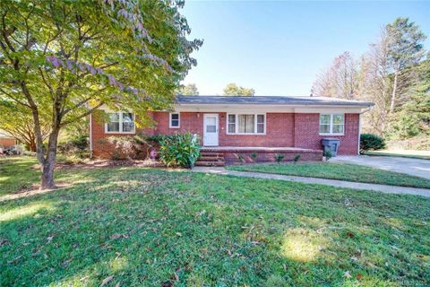5045 Dogwood Place sold home in Lakeview Manor, Charlotte, NC