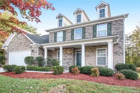 108 Tartan Place