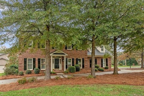 1147 Laurel Park Lane