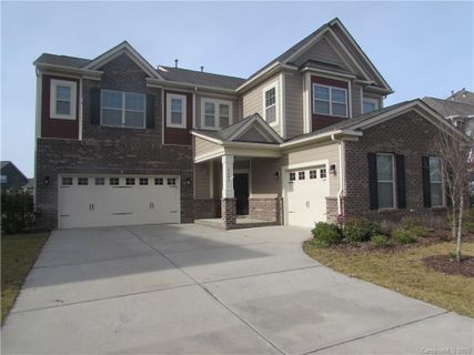 2646 Red Maple Lane