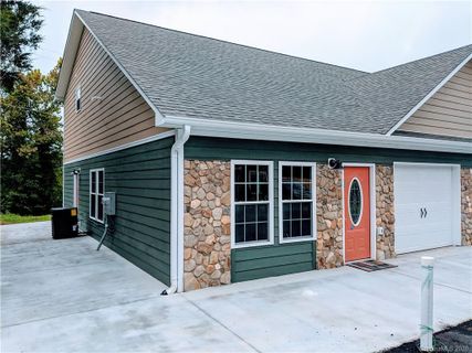 24 Meredith Lane B sold home in Meredith, Marion, NC