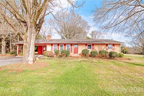 150 Arrow Lane