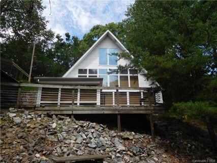 6466 Tommys Trail