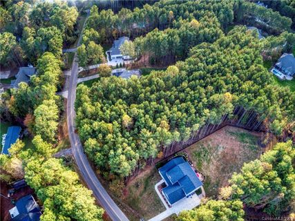 232 Kenway Loop