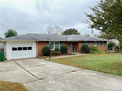 3420 Orchard Knob Drive