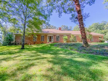 8419 Prince Valiant Drive sold home in Valhalla Farms, Marvin, NC