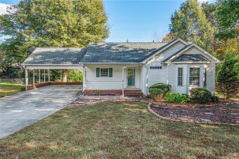 1289 Creekview Drive