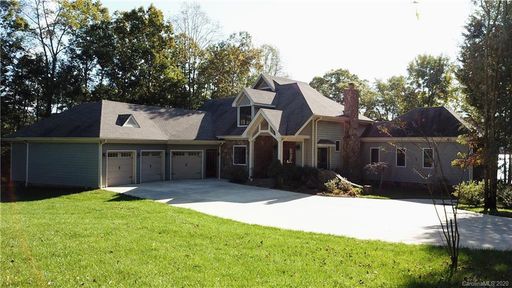 2338 Valelake Road