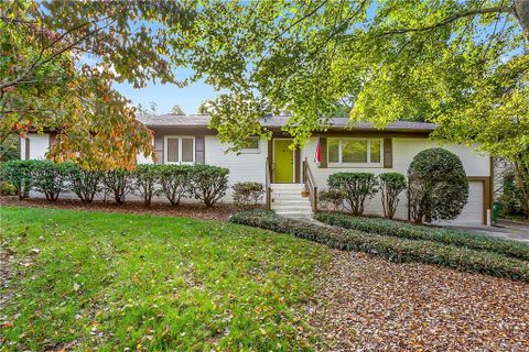 424 Beverly Circle
