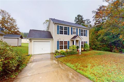 8741 Rozumny Drive sold home in Rozumny Ridge, Charlotte, NC