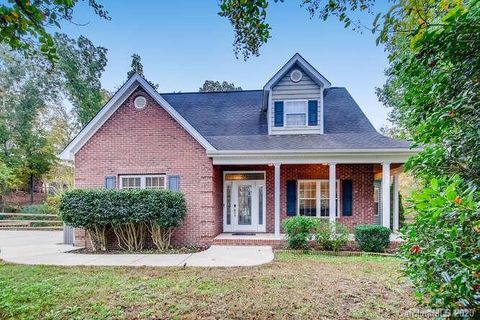 1938 Old Farm Road sold home in Old Farm, Concord, NC