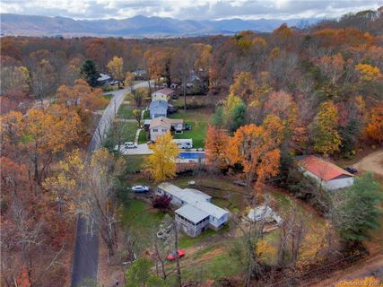 347 Oak Hill Road sold home in Oak Hill, Candler, NC