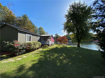 7765 Anglers Way 1 sold home in Anglers Cove, Sherrills Ford, NC