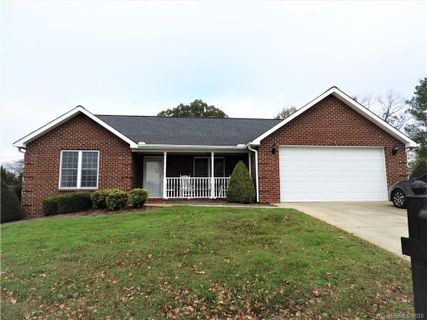 125 Charleston Court