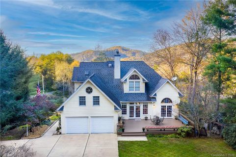 16 Happy Trails Drive