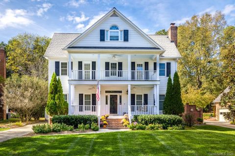 7006 Foxglove Drive sold home in Foxglove, Charlotte, NC