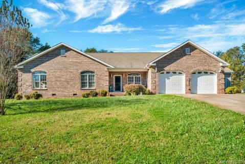 129 Knollwood Drive