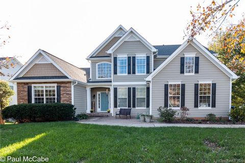 1118 Deep Hollow Court
