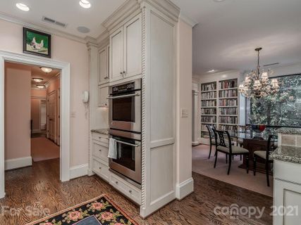 914 Cherokee Road