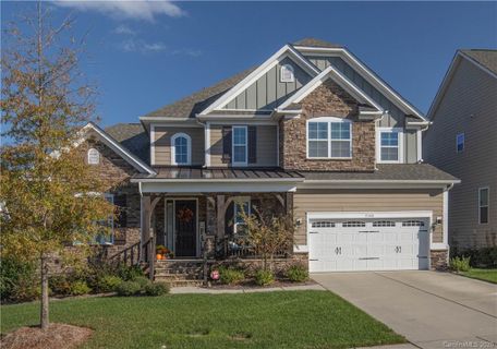 5348 Meadowcroft Way