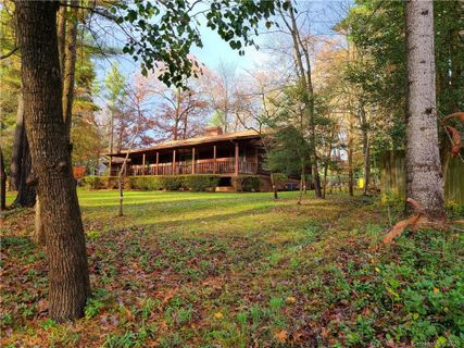 135 Scarlet Drive