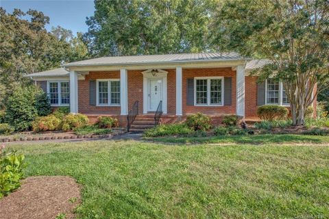 818 Hill Street sold home in Old Farm, Shelby, NC