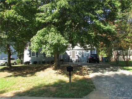 6025 Black Bear Court sold home in Running Deer, Charlotte, NC