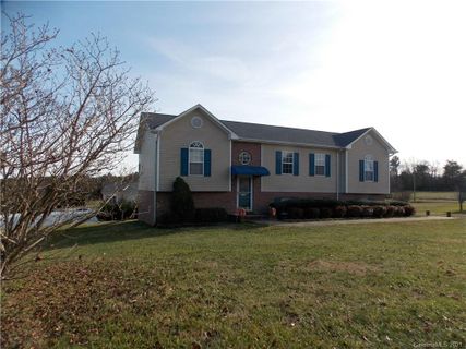 102 Kabe Drive sold home in Meadowcreek, Hudson, NC