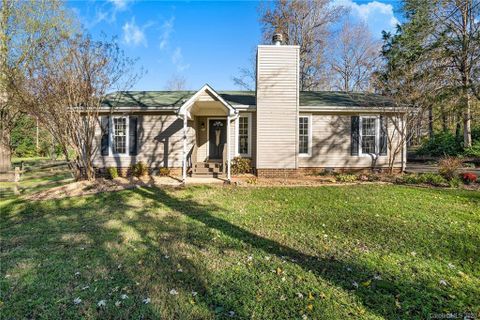 319 Neighbors Drive sold home in Olde Camden Estates, Midland, NC