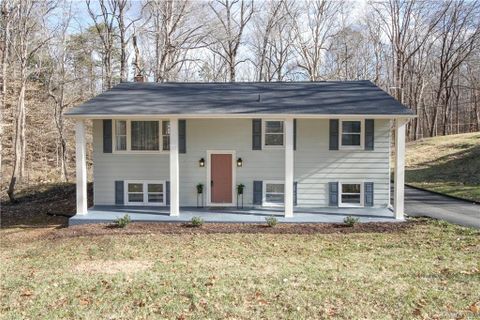 206 Green Acres Road sold home in Green Acres, Mount Holly, NC