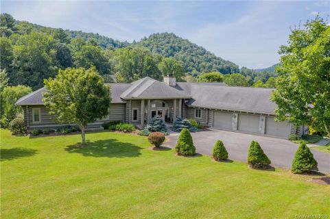 255 New Farm Road sold home in Shulls Farm, Banner Elk, NC