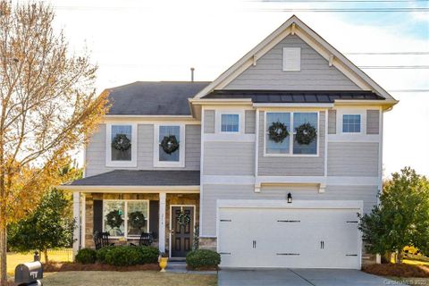 216 Hydrangea Drive