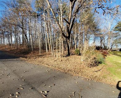 106 Dogwood Court