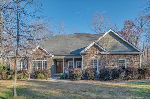 2079 Golf Course Road