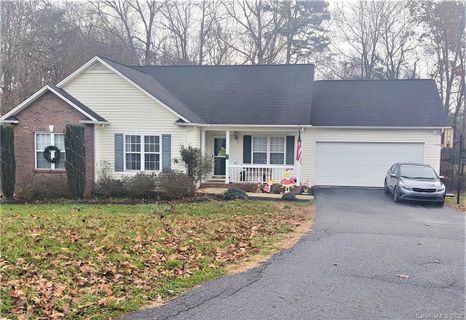 2104 Redberry Lane