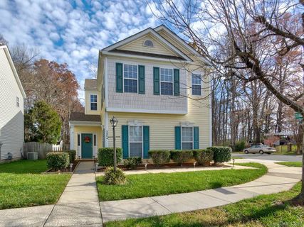 5804 Waverly Lynn Lane