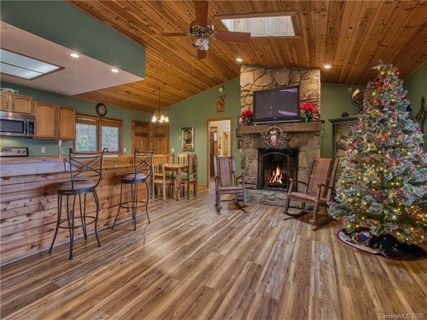 812 Setzer Cove Road sold home in Valley Vista, Maggie Valley, NC