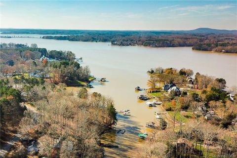Previously sold for $575,000