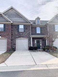2052 Oxford Heights